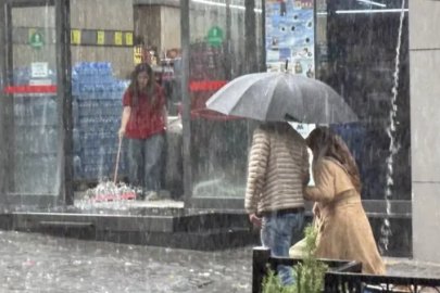 Bursa’da sağanak başladı fırtına uyarısı geldi