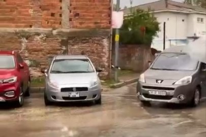 Bursa’da pazar yerleri ve sokaklar göle döndü
