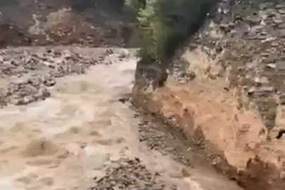 Bursa'da heyelan anı kamerada