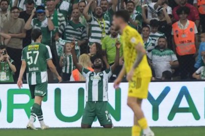 Bursaspor'da tarihi rekor: Kelechi Iheanacho Türk futbol tarihine geçti