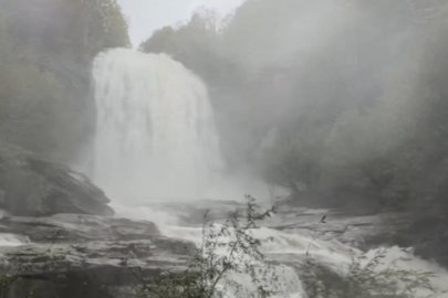 Bursa'da sağanak yağışın ardından Suuçtu Şelalesi coştu, Niagara'yı aratmadı