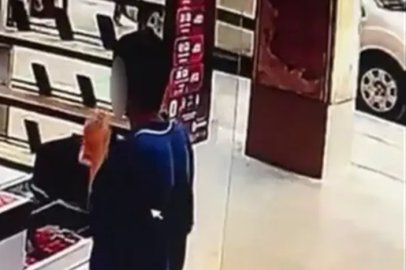 Bursa'da telefon hırsızlığı kamerada