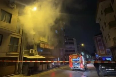 Bursa'da kıraathanede gece yarısı çıkan yangın korkuttu