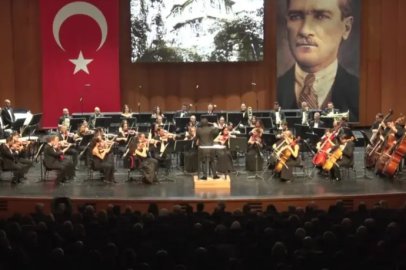Bursa’da Cumhuriyet coşkusu senfonik ezgilerle yükseldi