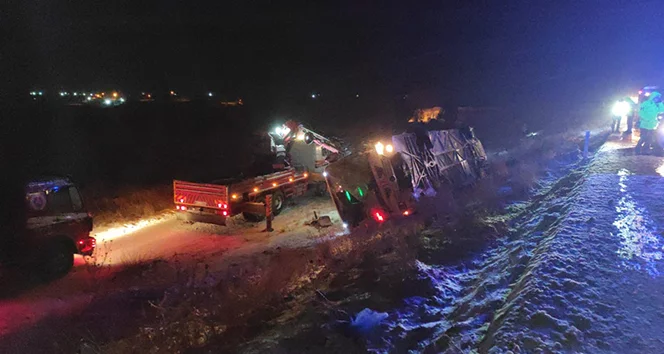 Konya’da feci zincirleme trafik kazası: 5 ölü, 35 yaralı