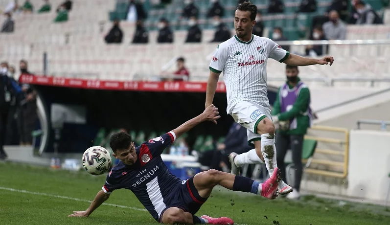 Bursaspor: 0 – Antalyaspor: 3 (Maç sonucu)