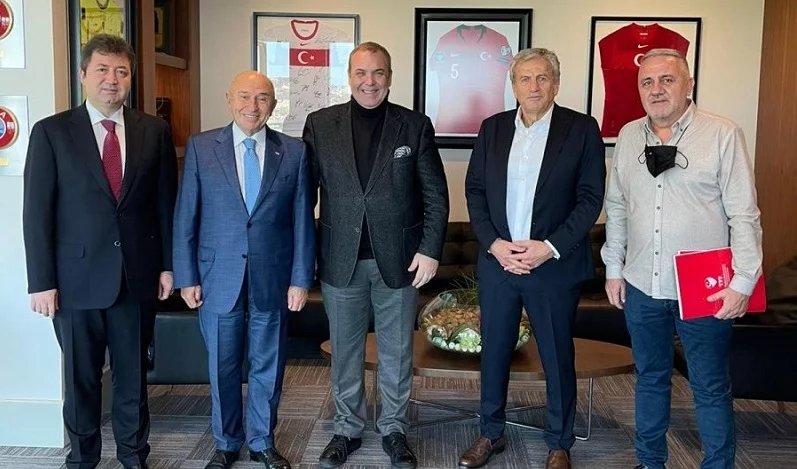 Bursaspor Başkanı Erkan Kamat, TFF Başkanı Nihat Özdemir’le görüştü