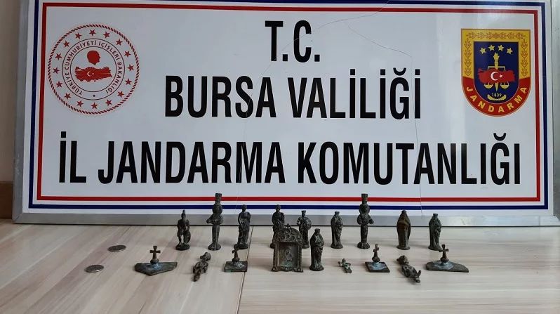 Bursa’da 3 tarihî eser kaçakçısına suçüstü
