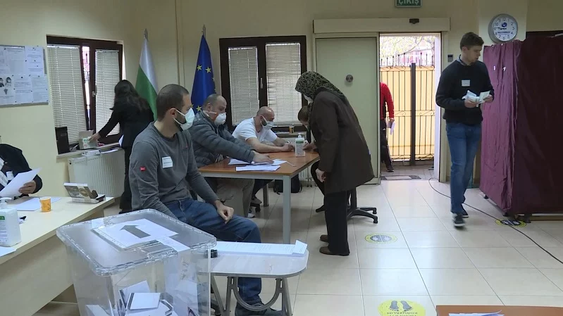 Bulgaristan’daki seçimler için Bursa’da oy kullandılar