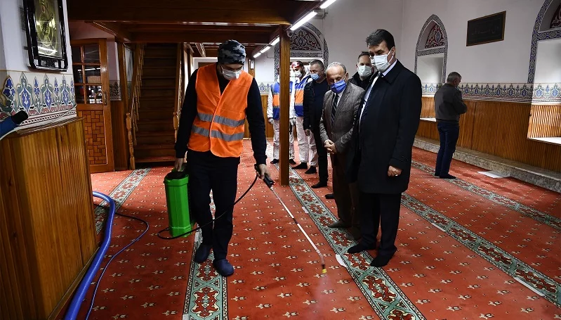 Osmangazi’de camilerde ramazan temizliği
