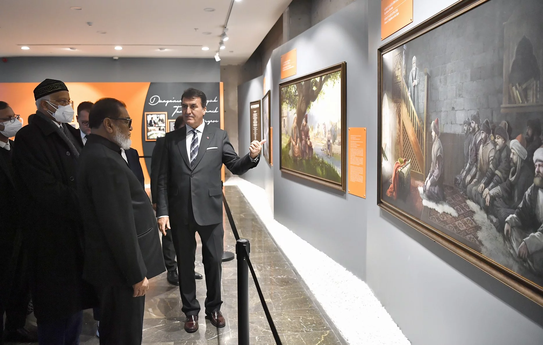 Bangladeşli Bakan, Fetih Müzesi’ne hayran kaldı
