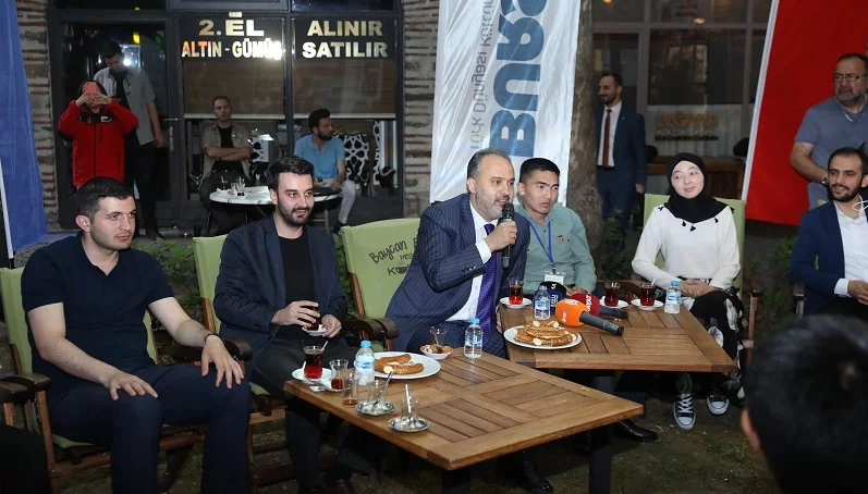 Başkan Aktaş, Türk devletlerinden gelen gençlerle buluştu