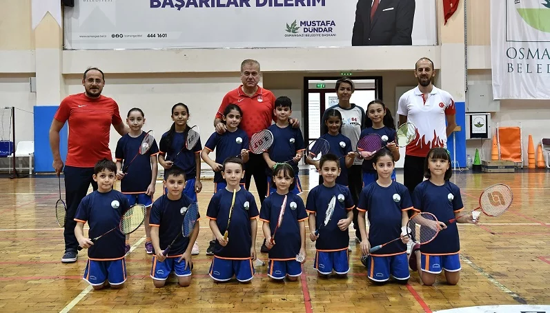 Osmangazi’de geleceğin badmintoncuları yetişiyor