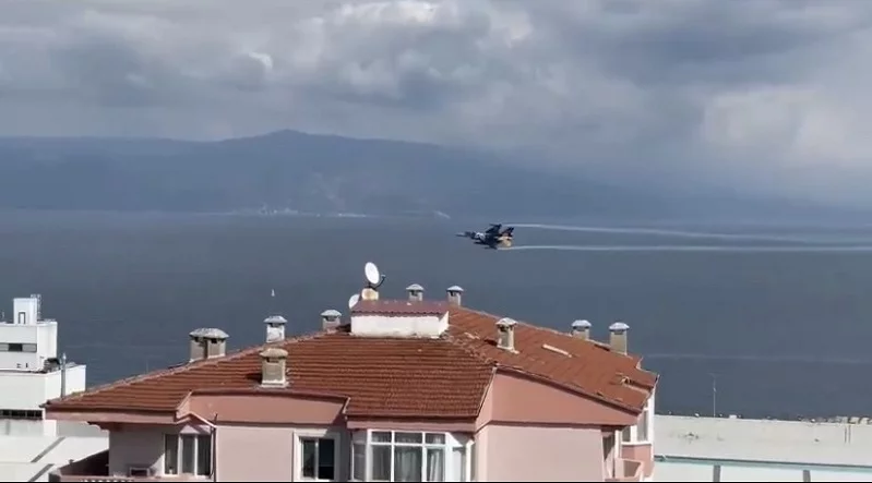 Solotürk Mudanya semalarında prova uçuşu gerçekleştirdi