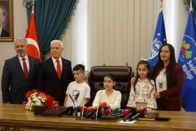Bursa Büyükşehir Belediyesi’ni çocuklar yönetti