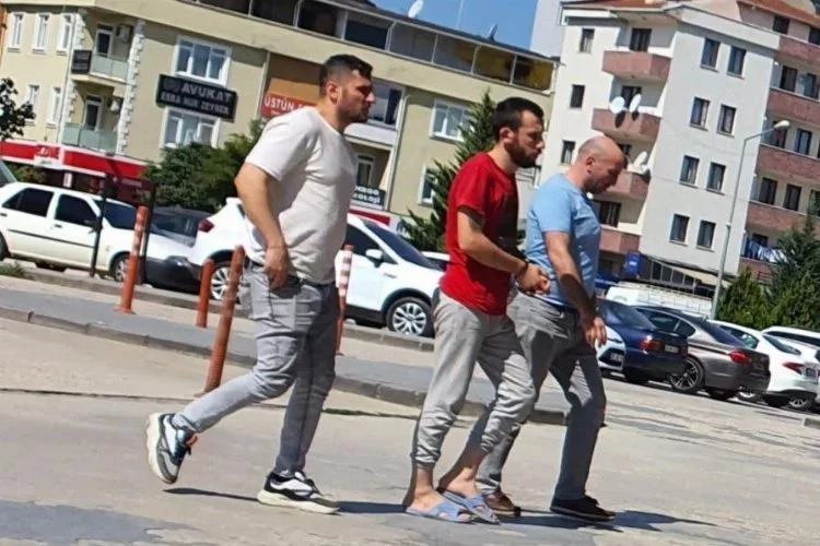 Bursa'da oda arkadaşını sokakta bıçaklamıştı! Yeni gelişme...