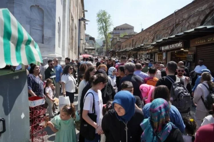 Bursa'nın tarihi mekanlarında adım atacak yer kalmadı