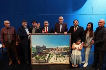 Cumhurbaşkanı Erdoğan, New York’ta Ahıska Türkleri ile bir araya geldi