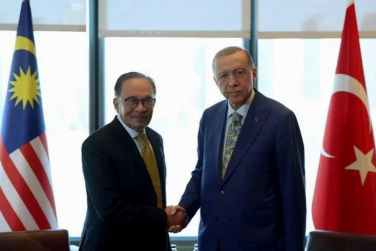 Cumhurbaşkanı Erdoğan ve Malezya Başbakanı İbrahim’den ortak açıklama