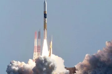 Japonya yörüngeye Ay'a iniş aracı ve gözlem uydusu fırlattı