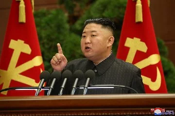 Kuzey Kore lideri Kim'i taşıyan zırhlı tren Rusya'ya vardı