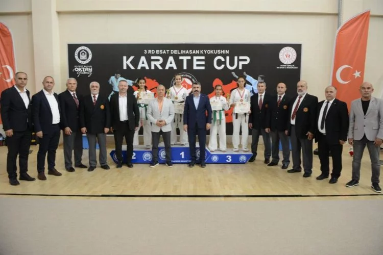 Yıldırımlı karatecilerden 50 madalya